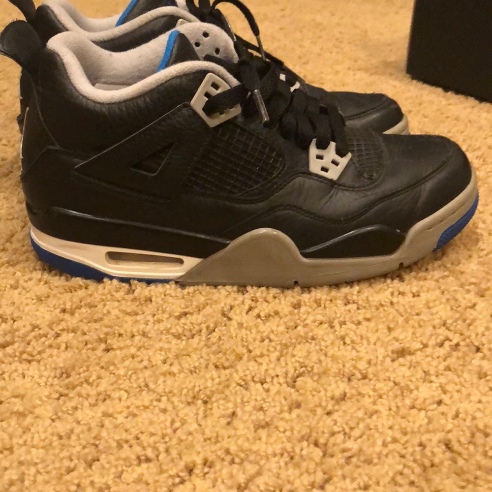Jordan 4